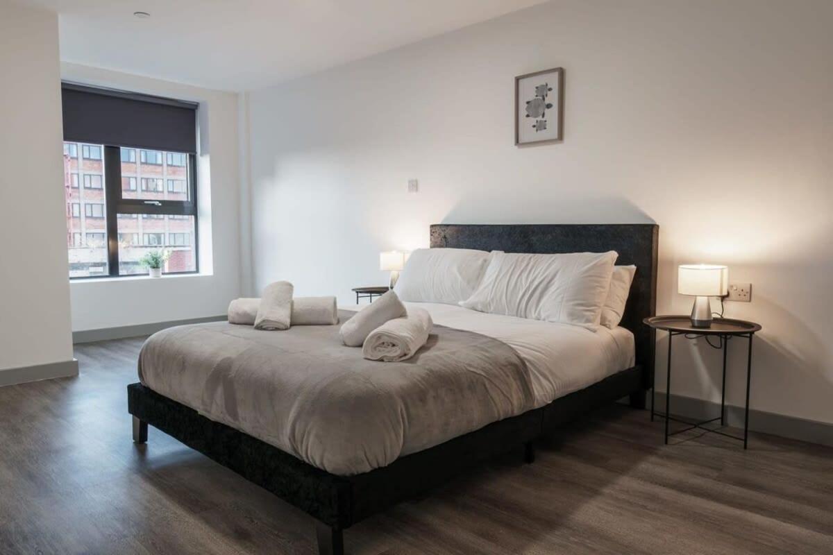 Modern 1 Bed Apartment In Liverpool Centre ภายนอก รูปภาพ
